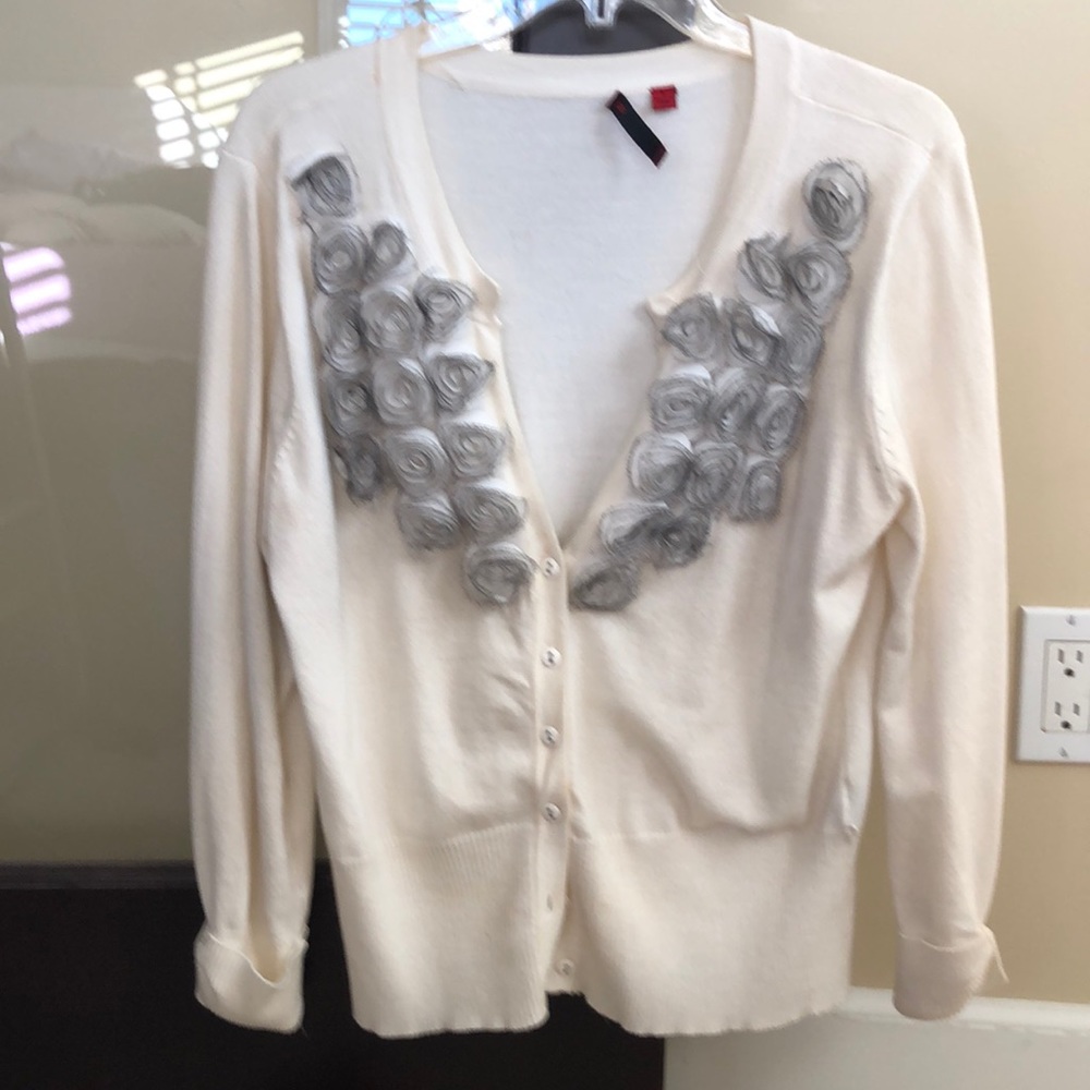 Cardigan  with decorative flower details